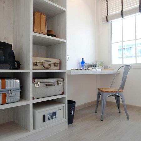 Hide And Seek Boutique Hometel Bangkok Exteriör bild