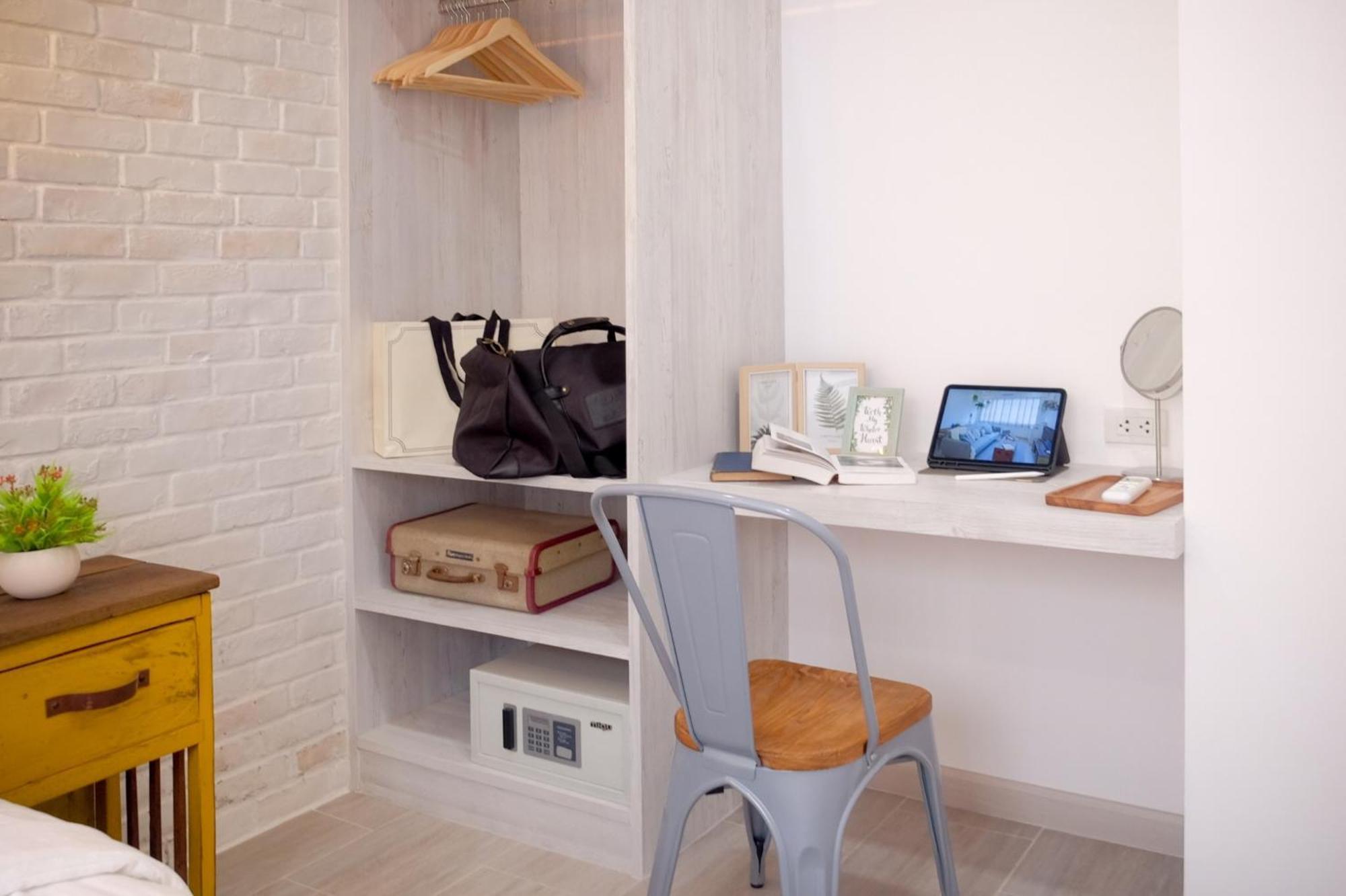 Hide And Seek Boutique Hometel Bangkok Exteriör bild